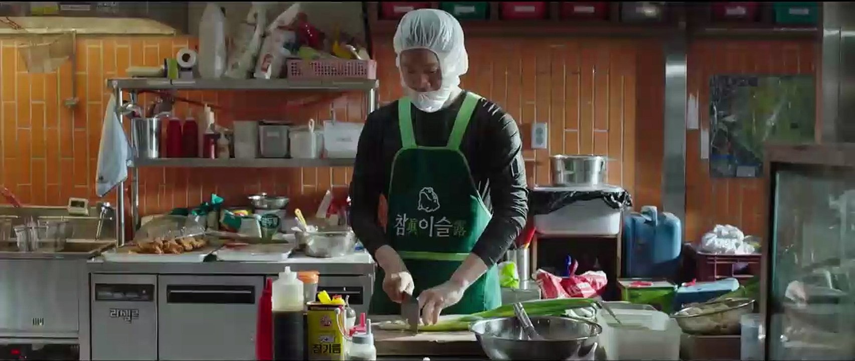 Extreme Job - Spicy-Chicken-Police Trailer (2) DF