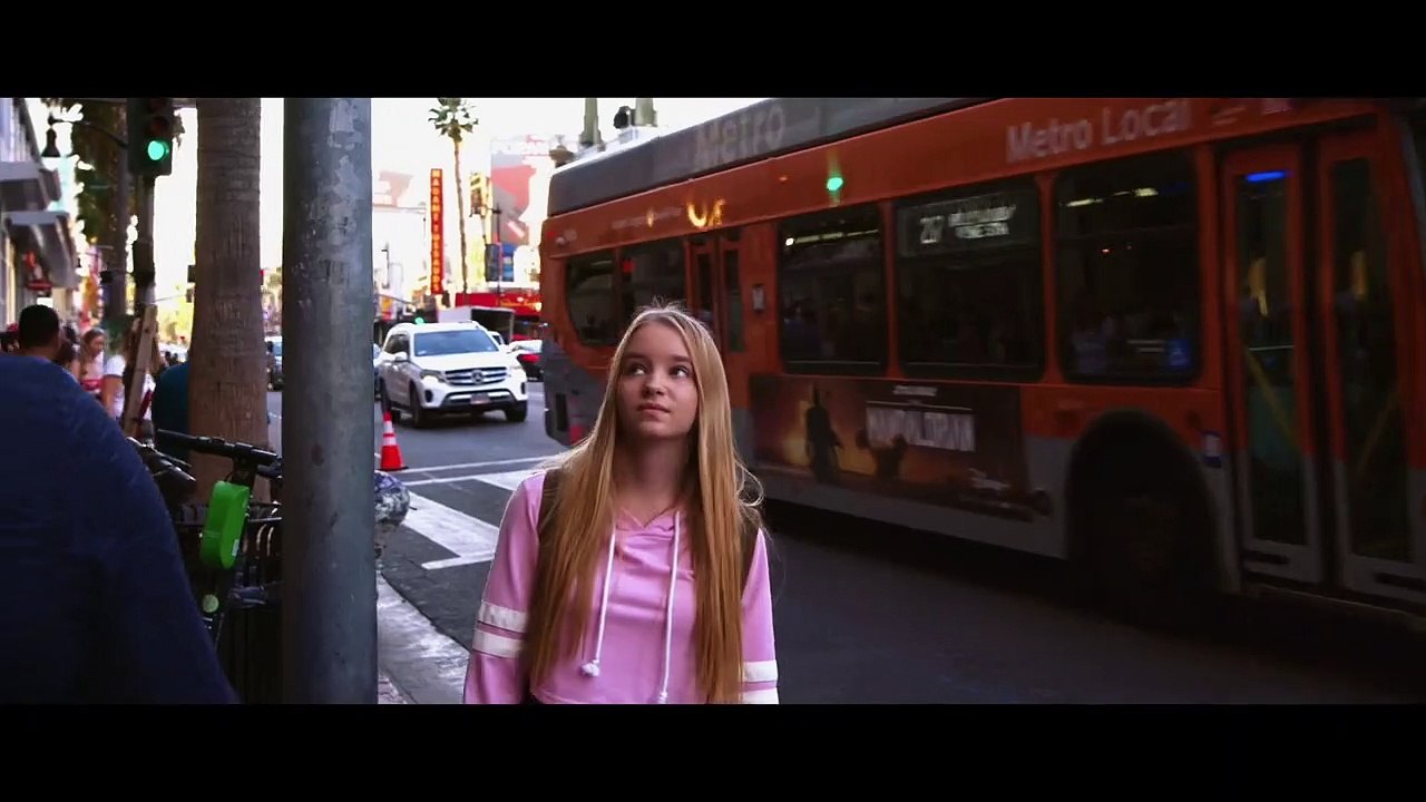 Girl Lost: A Hollywood Story Trailer DF