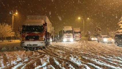 Son Dakika: Beklenen yoğun kar yağışı nedeniyle tır ve kamyonların İstanbul'a girişi yasaklandı