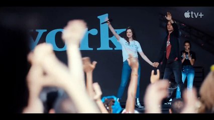 WeCrashed Trailer (4) OV