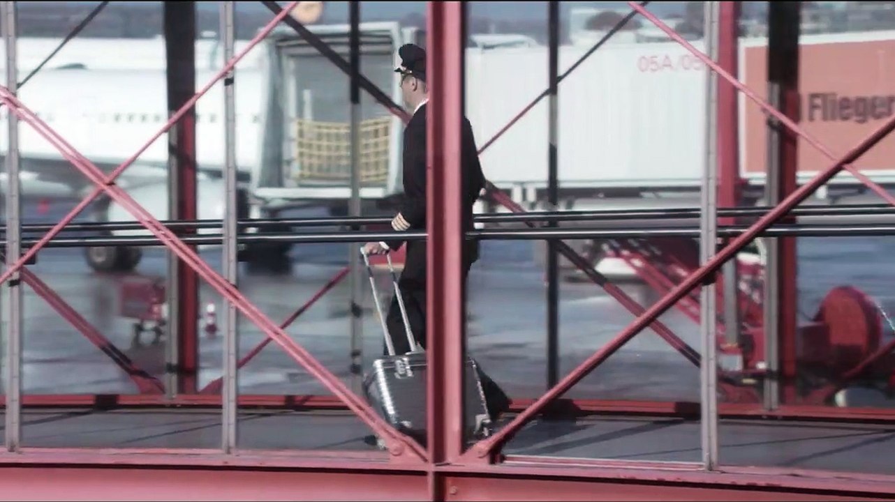 Was uns nicht umbringt Trailer DF