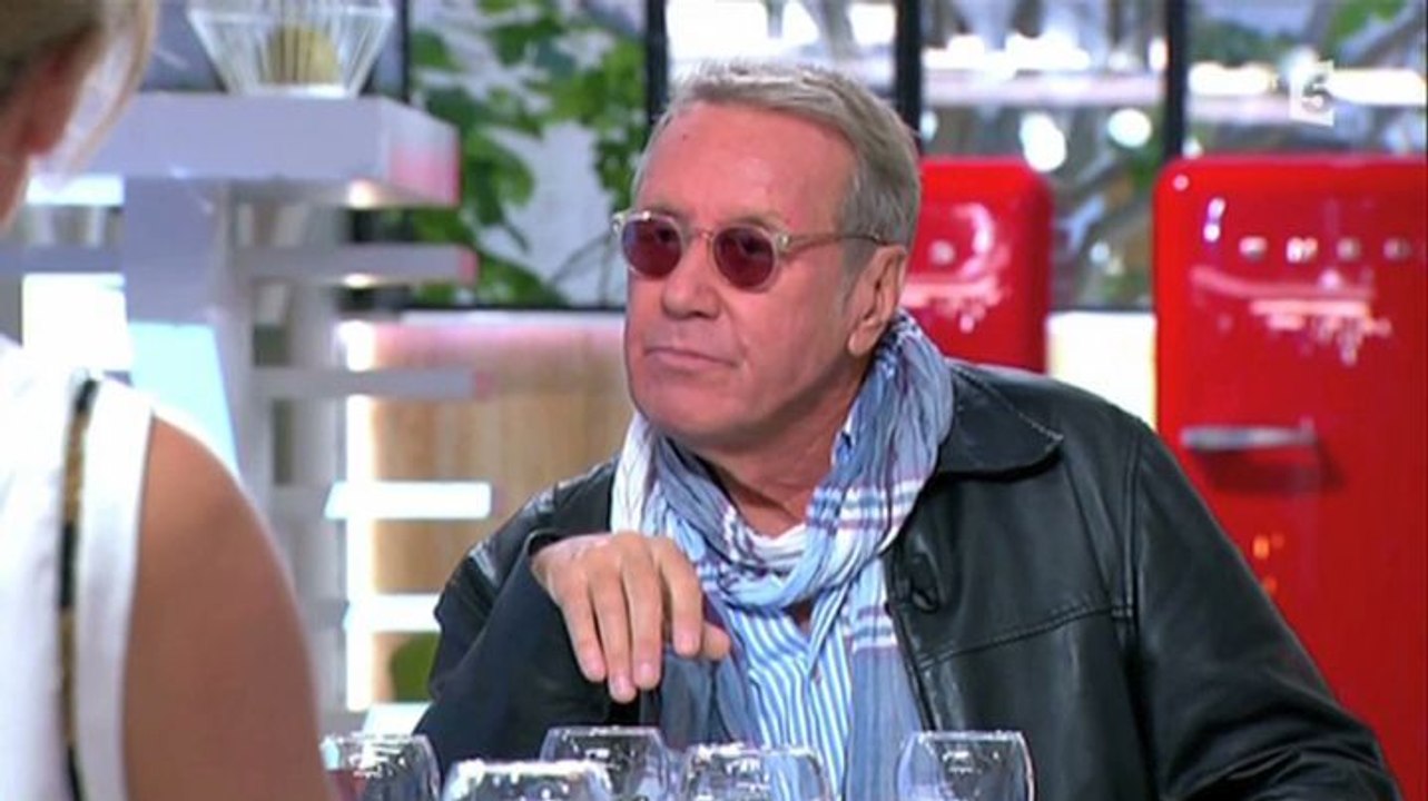 Zapping du 13/05 : Yves Rénier : "Beaucoup de policiers sont fachos"