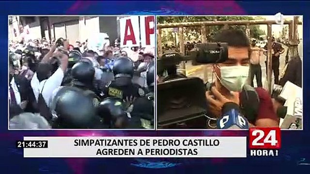 Cinco periodistas fueron agredidos por manifestantes en exteriores del Congreso