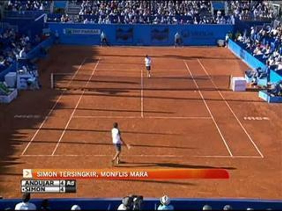 Simon tersingkir, Monflis mara