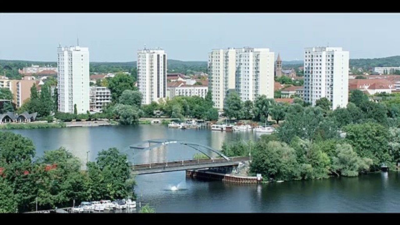 Sag du es mir Trailer DF