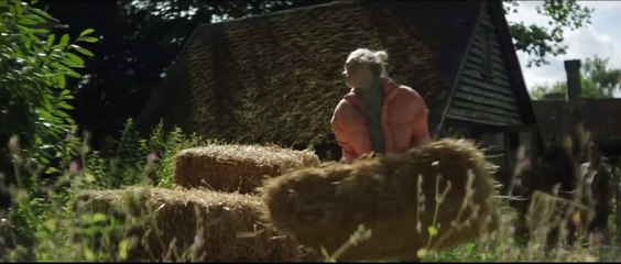 Teen Spirit Trailer (2) OV