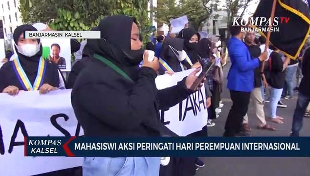 Aksi di Bundaran Hotel A, Mahasiswi di Banjarmasin Ajak Pemuda Peduli Isu Kekerasan Pada Perempuan