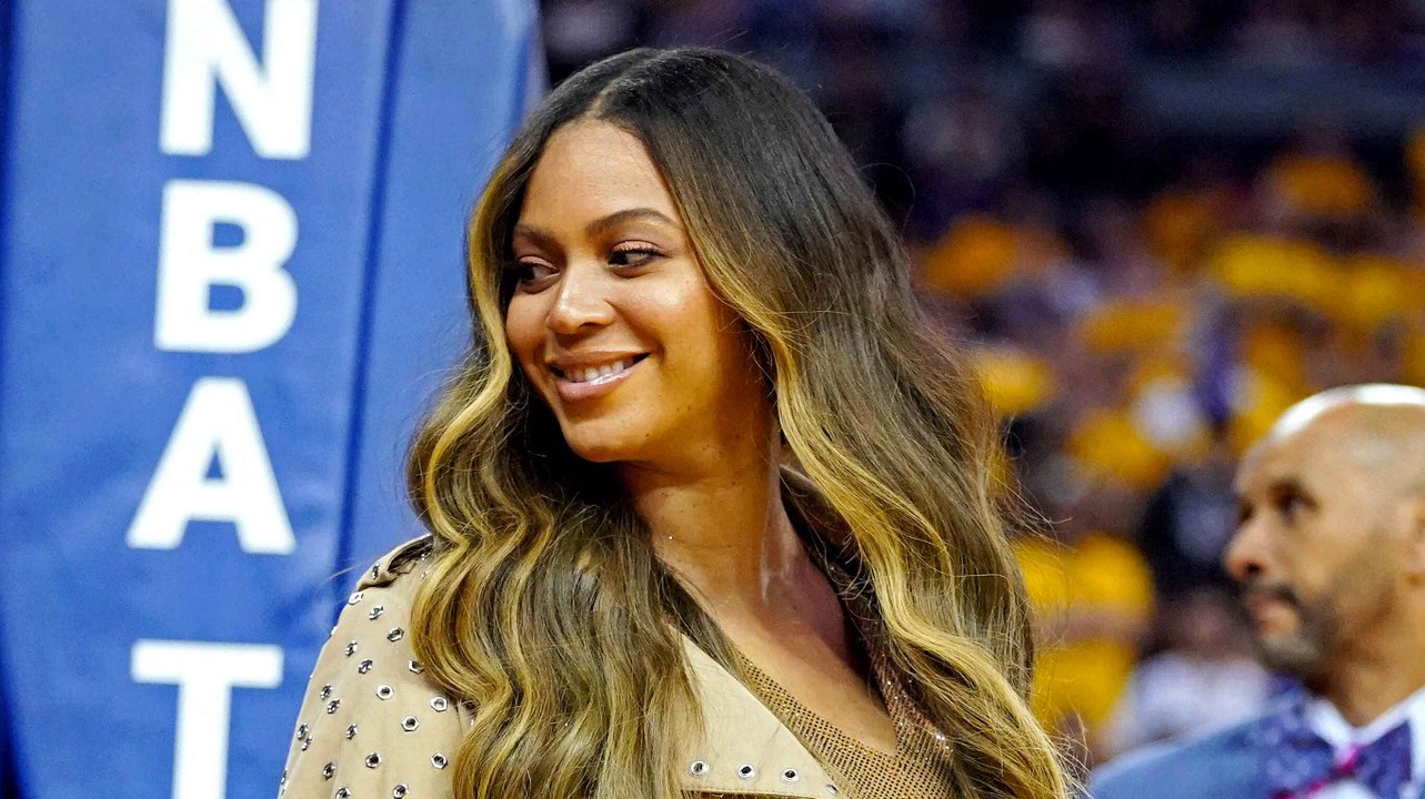 "Le Roi Lion" : Beyoncé chante "Can you feel the love tonight" dans une nouvelle bande annonce !