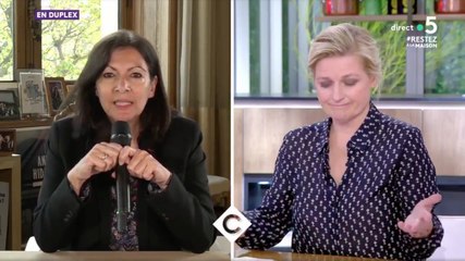 Horaires de jogging à Paris : Anne-Elisabeth Lemoine cash avec Anne Hidalgo dans C à Vous (France 5)