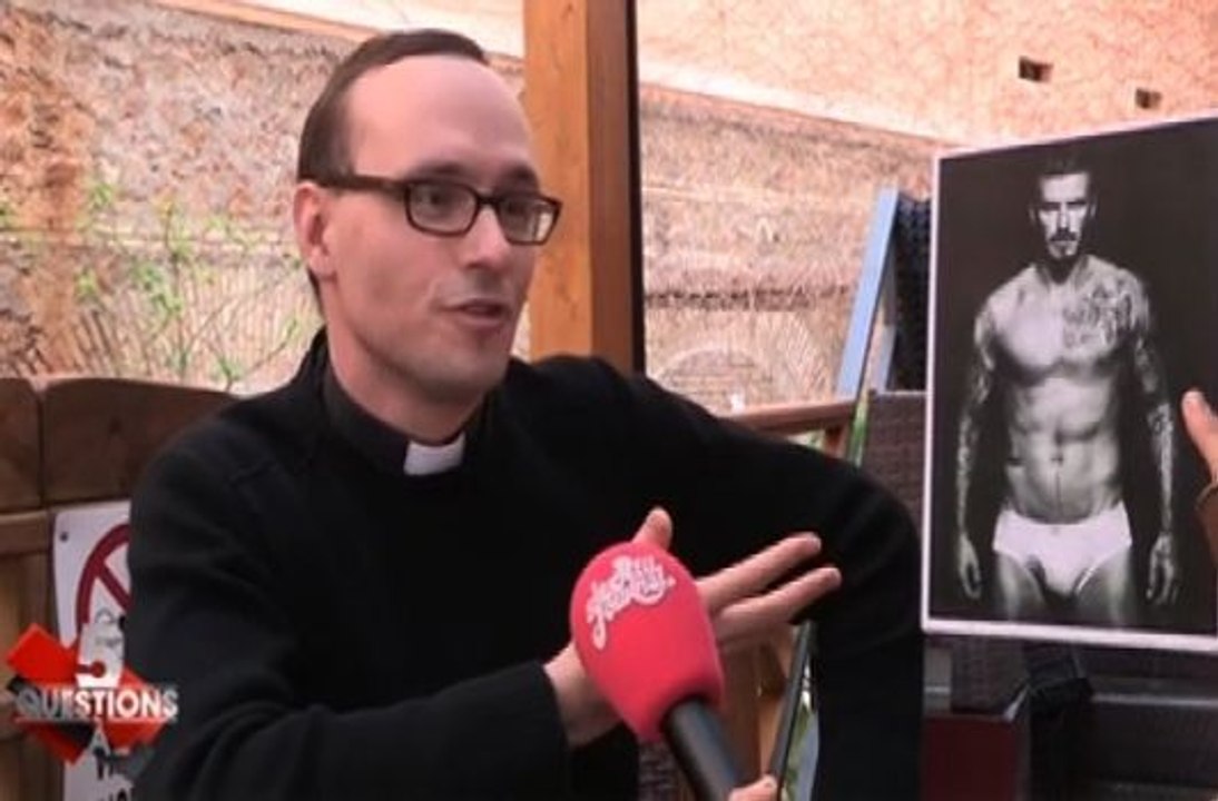 Zapping Sport 09/03 : Le Christ aime David Beckham!