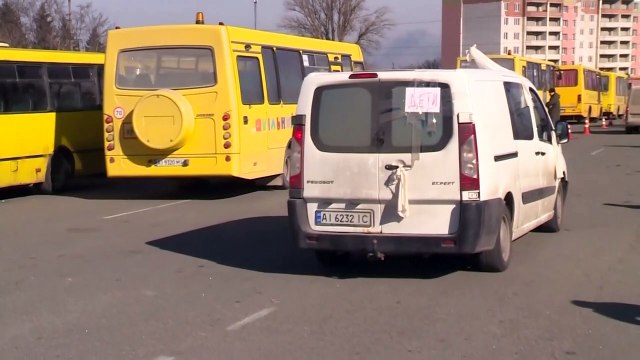 Разрушения в украинских городах и попытки эвакуации мирных жителей