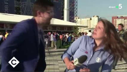 Zapping du 27/06 : Une journaliste remet à sa place un supporter sans gêne