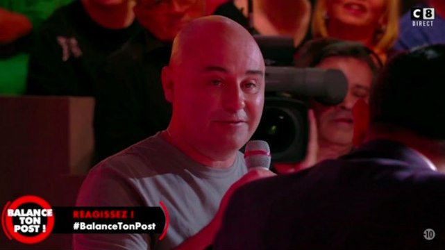 Zapping du 26/04 : Il affirme avoir été enlevé par des extra-terrestres