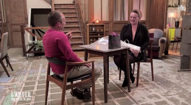 Le zapping du 02/08 : Speed-dating coquin dans L’amour est dans le pré (M6)