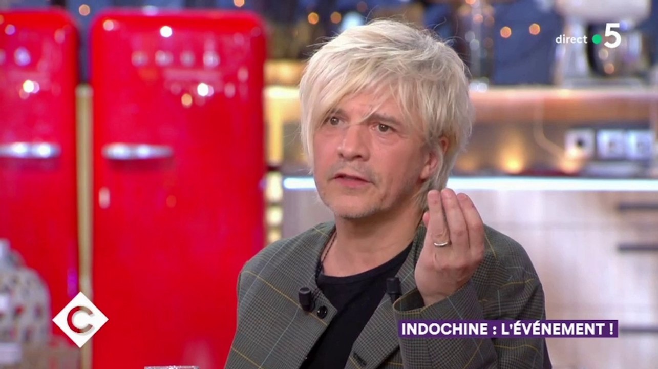 Zapping du 01/02 : Nicola Sirkis tacle les artistes dont le prix des concerts est exorbitant