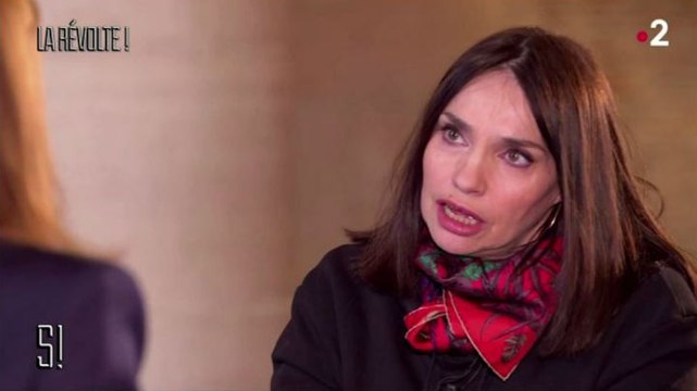 Zapping du 29/01 : N*que sa mère Marie-Antoinette ! : les propos très cash de Béatrice Dalle