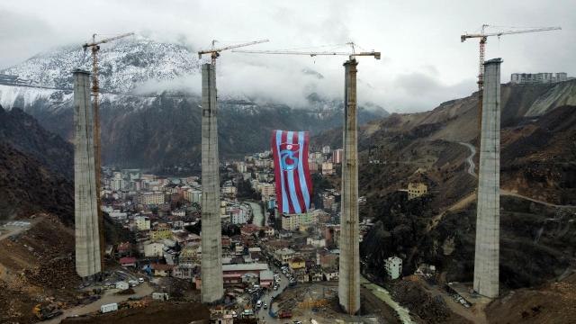 Trabzonspor'un şampiyonluk kutlamaları Artvin'den başladı