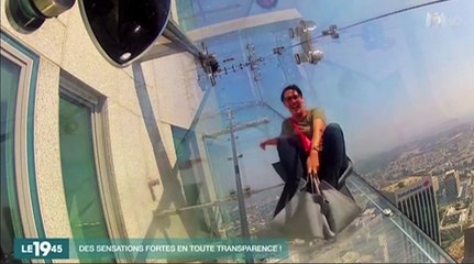 Le zapping du 28/06 : Flippant : un toboggan en plein ciel !