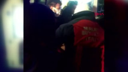 SİVAS'TA YOLCU OTOBÜSÜ DEVRİLDİ 4'Ü AĞIR 20 YARALI