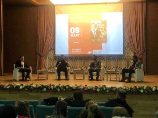 Usta isimler 'İletişim Sohbetleri' programıyla gençlerle bir araya geldi