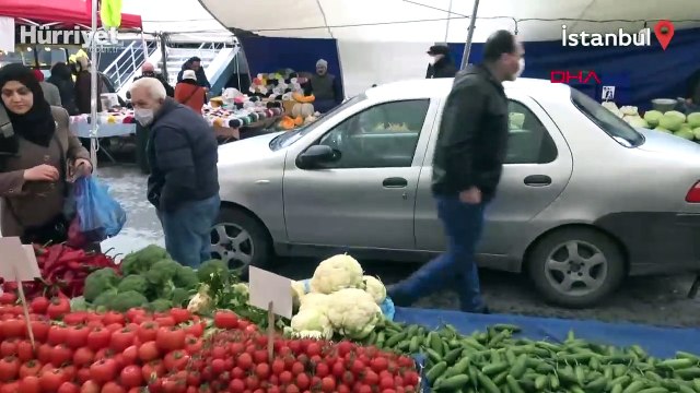 Avcılar'da semt pazarında yine otomobil unutuldu