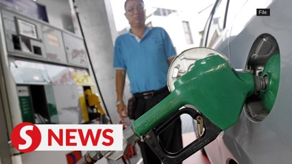 Video herunterladen: Current fuel subsidy to be reviewed, targeted subsidy for needy instead, says Tengku Zafrul