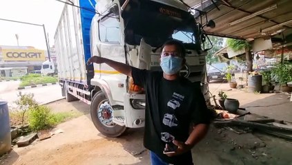 บรรทุกพ่วง 18 ล้อ เบรคแตกชนกระบะ-สิบล้อ(ชมคลิป)