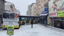 İstanbul'da kar yağışı kazaları da beraberinde getirdi: 2 yaralı