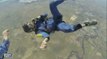 Le zapping du 03/03 : Saut en parachute : il réchappe à la mort de peu !