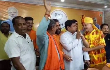 ৪ রাজ্যের ভোটের ফলাফল বিজেপির পক্ষে, কলকাতা রাজ্য সদরদপ্তরে মিষ্টি মুখের পালা কর্মীদের