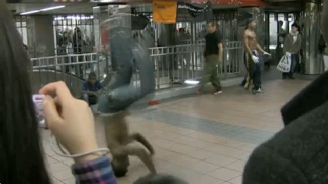 Ces danseurs du métro new-yorkais sont incroyables !