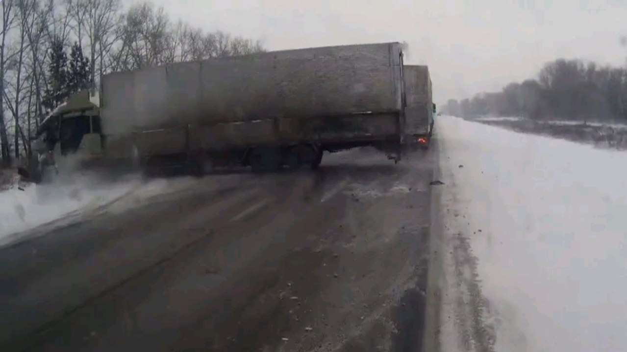 Un accident spectaculaire filmé en Russie