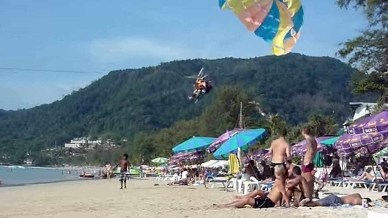 Australie : atterrissage raté pour cette touriste en parachute !