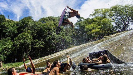 Nouvelle-Zélande : cet incroyable toboggan naturel va vous faire rêver