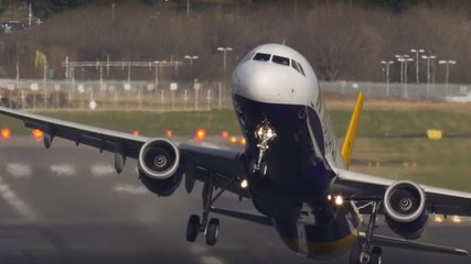 Des vents violents empêchent cet avion de décoller à Birmingham !