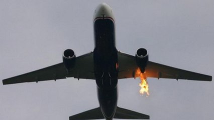 En plein vol, un avion de la compagnie Orenair prend feu : la manœuvre des pilotes a sauvé les 370 passagers à bord