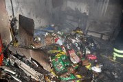 Edirne’de marketin deposu ve ürünler yandı