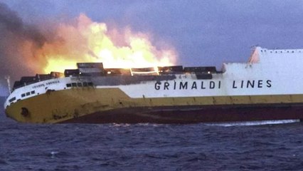 Naufrage du 'Grande America' : la liste des produits toxiques à bord inquiète