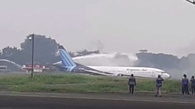 Indonésie : le spectaculaire atterrissage manqué d'un Boeing 737