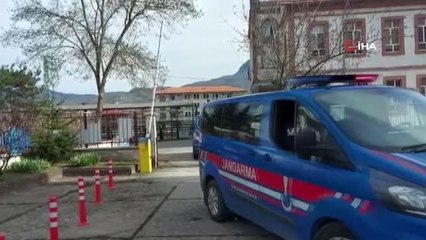 Suç makinesi hırsızı karda bıraktı ayak izleri ele verdi