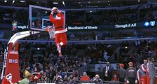 NBA : Un Père Noël se prend le panier en pleine face sur un dunk