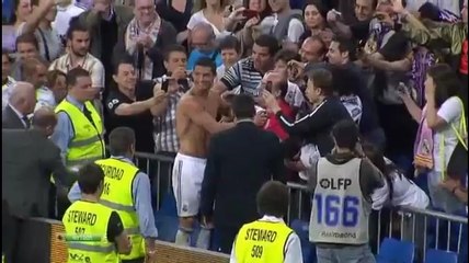 Real Madrid: Cristiano Ronaldo offre son maillot à un sopporteur après lui avoir cassé le nez