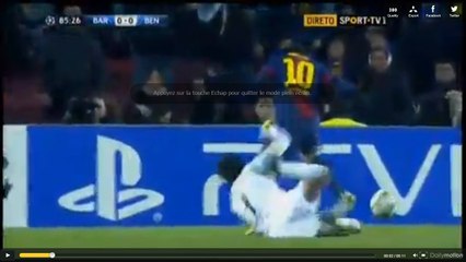 Vidéo blessure Lionel Messi : Le choc entre l'attaquant du FC Barcelone et le gardien du Benfica Lisbonne