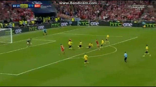 Le but d'Arjen Robben lors de Borussia Dortmund - Bayern Munich en finale de Ligue des champions