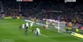 Le but de Raphaël Varane lors de FC Barcelone - Real Madrid