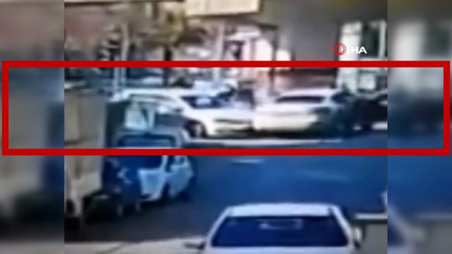 Polislerin şehit edildiği anlar güvenlik kamerasına yansıdı