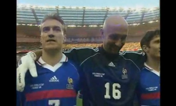 En finale de la Coupe du Monde 1998, les Bleus n'étaient pas très motivés pour chanter La Marseillaise