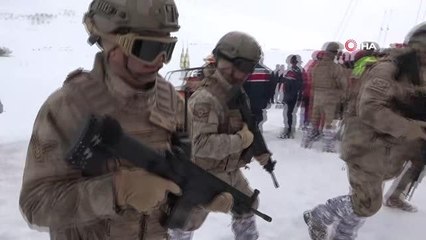 Erciyes'te gerçeğini aratmayan çığ tatbikatı