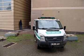 OTOMOBİLDE TABANCAYLA VURULMUŞ ERKEK CESEDİ BULUNDU