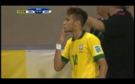 Le bisou de Neymar à Gonzalez lors de Brésil - Uruguay